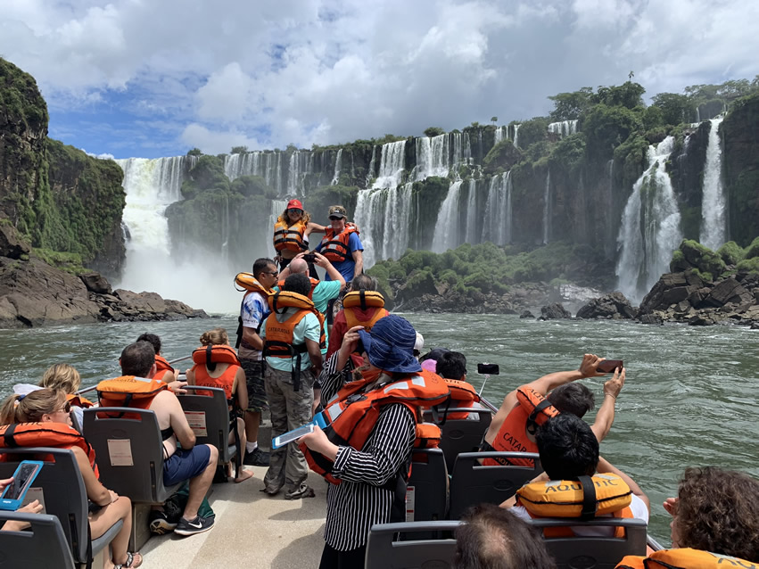 <h2>The Best of Argentina Escorted 2019 Feb 18</h2>11 Nights in Patagonia & Buenos Aires | 6 Rounds | February 18 – March 1